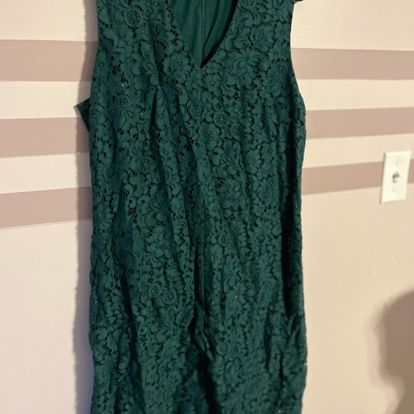 Roz & Ali Green Sleeveless Midi Dress - Picture 1 of 3